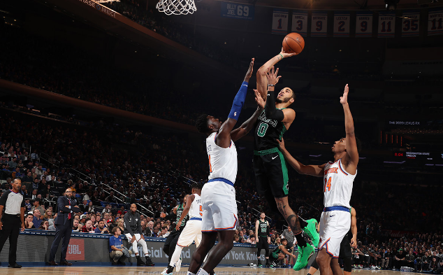 面临来自其 面临来自其