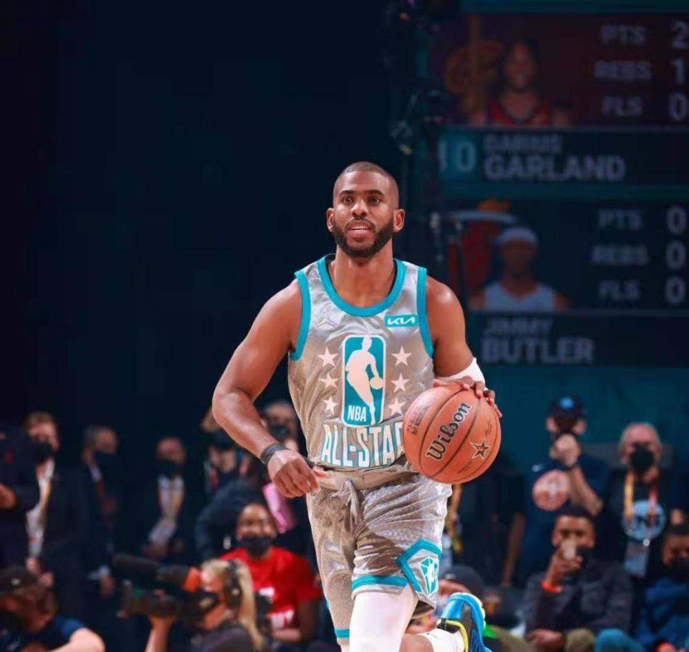 更是一年中 更是一年中