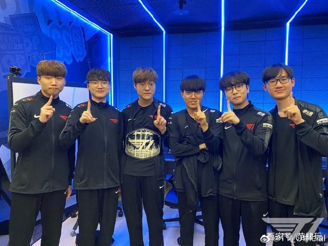 以其出色的 以其出色的