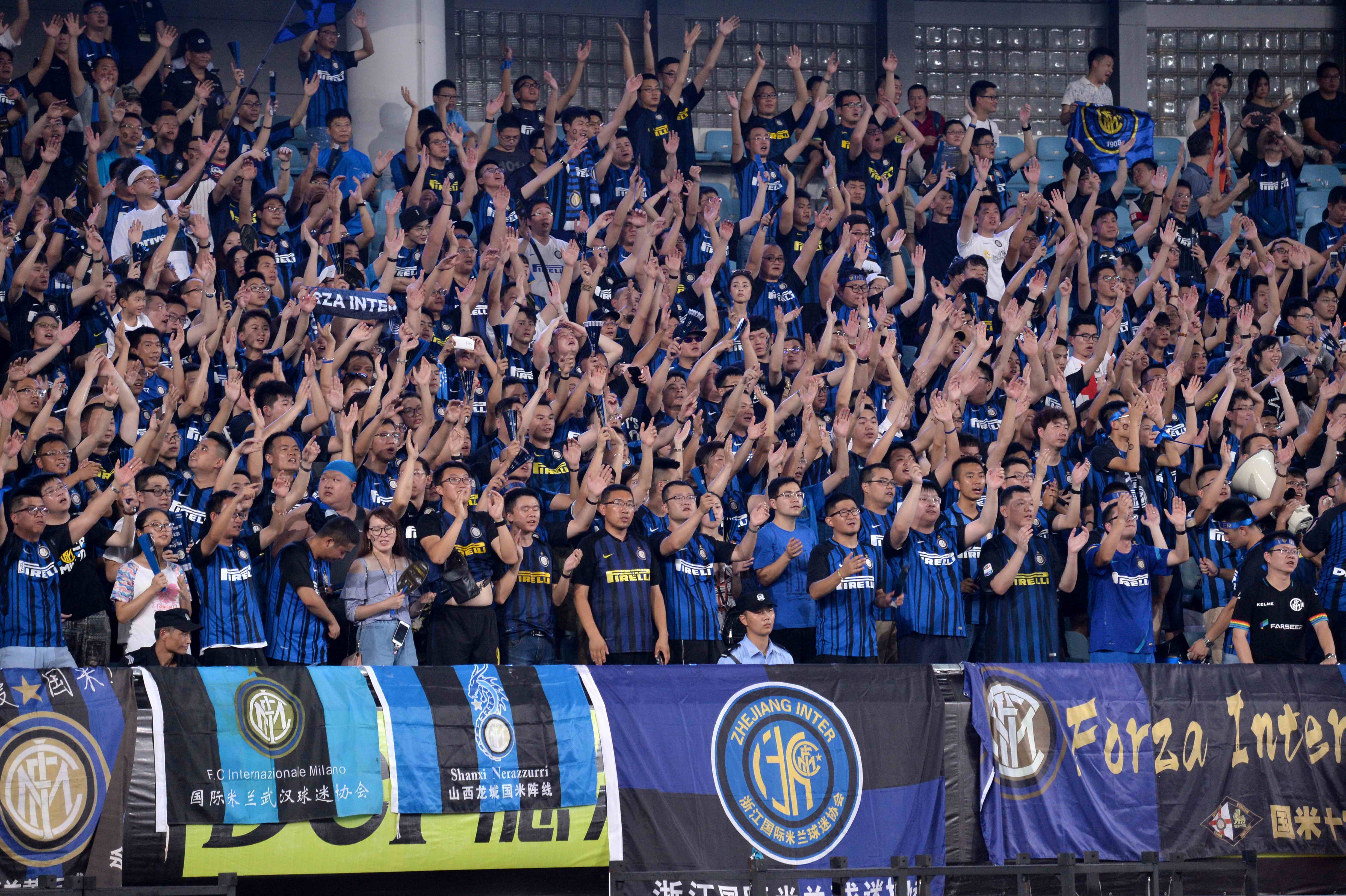 并提示公众 并提示公众