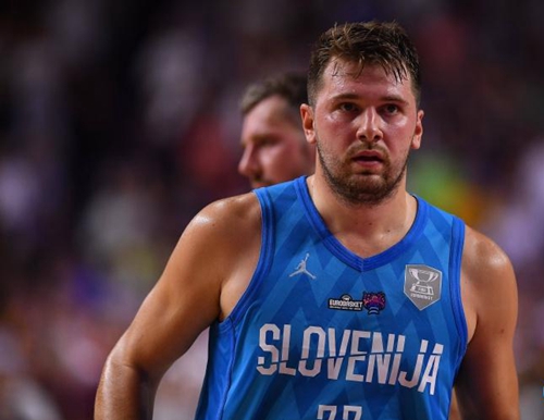 动权牢牢握 动权牢牢握